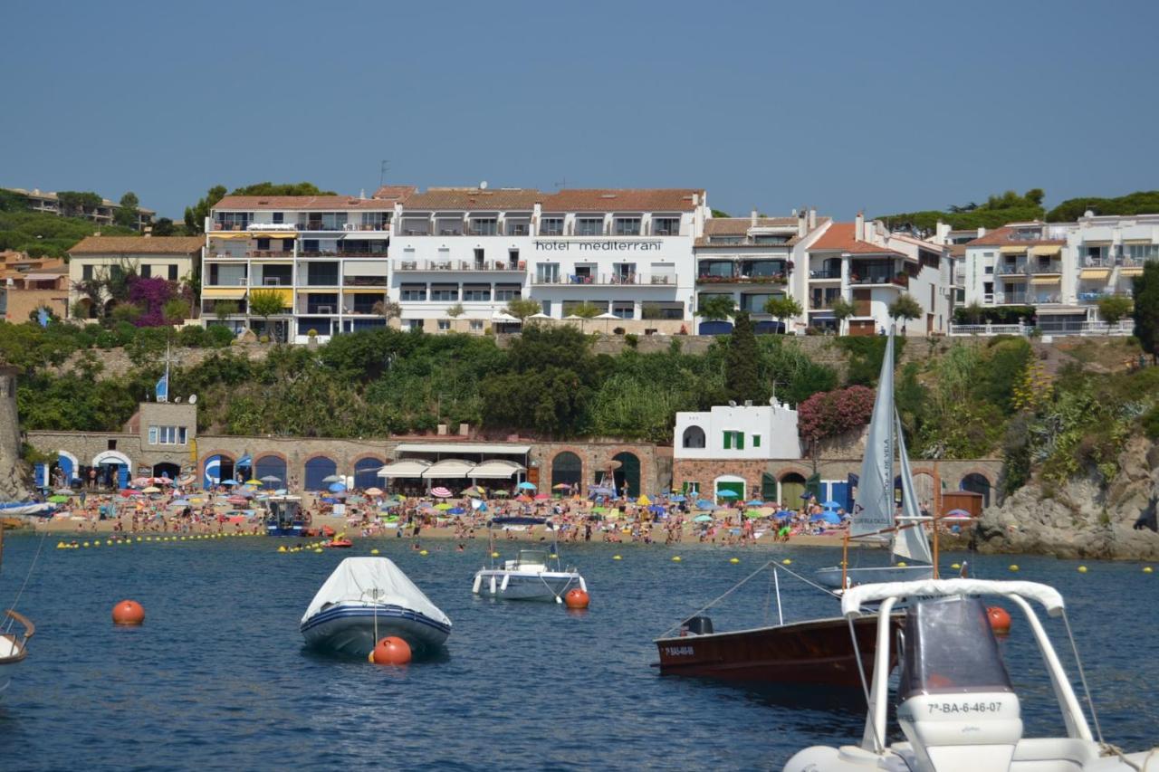 Hotel Mediterrani カレリャ・デ・パラフルジェリ エクステリア 写真