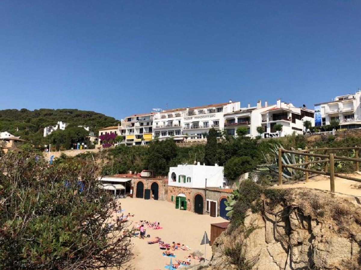 Hotel Mediterrani カレリャ・デ・パラフルジェリ エクステリア 写真