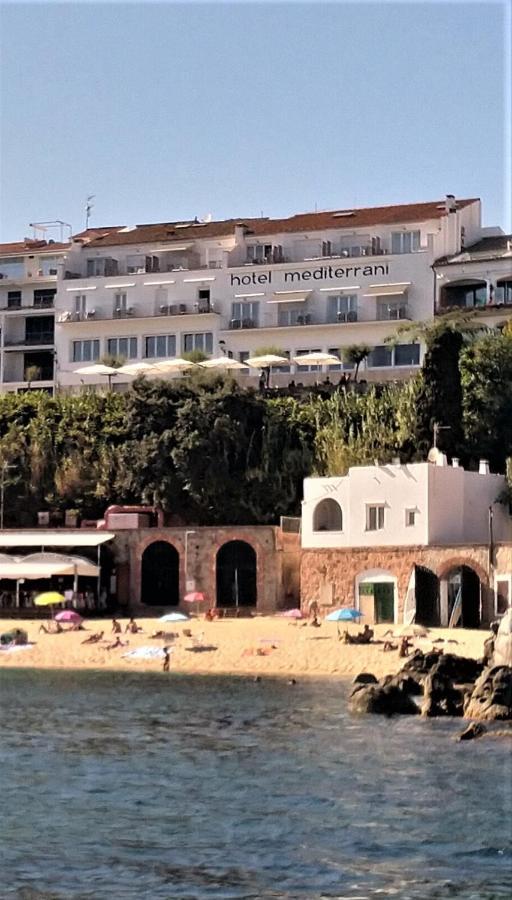 Hotel Mediterrani カレリャ・デ・パラフルジェリ エクステリア 写真